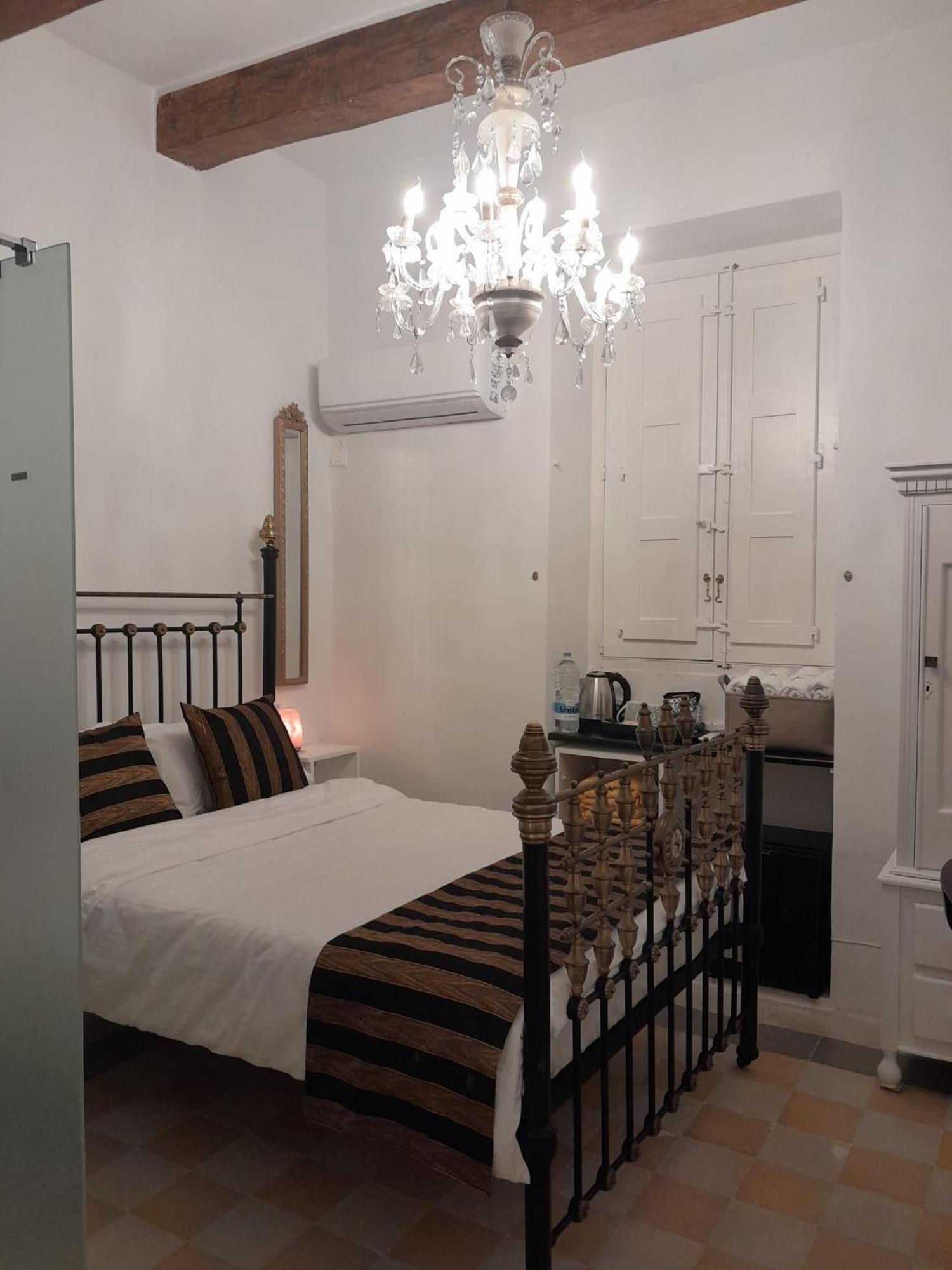 Charming Town House In Cospicua, Valperga Rooms Exterior foto