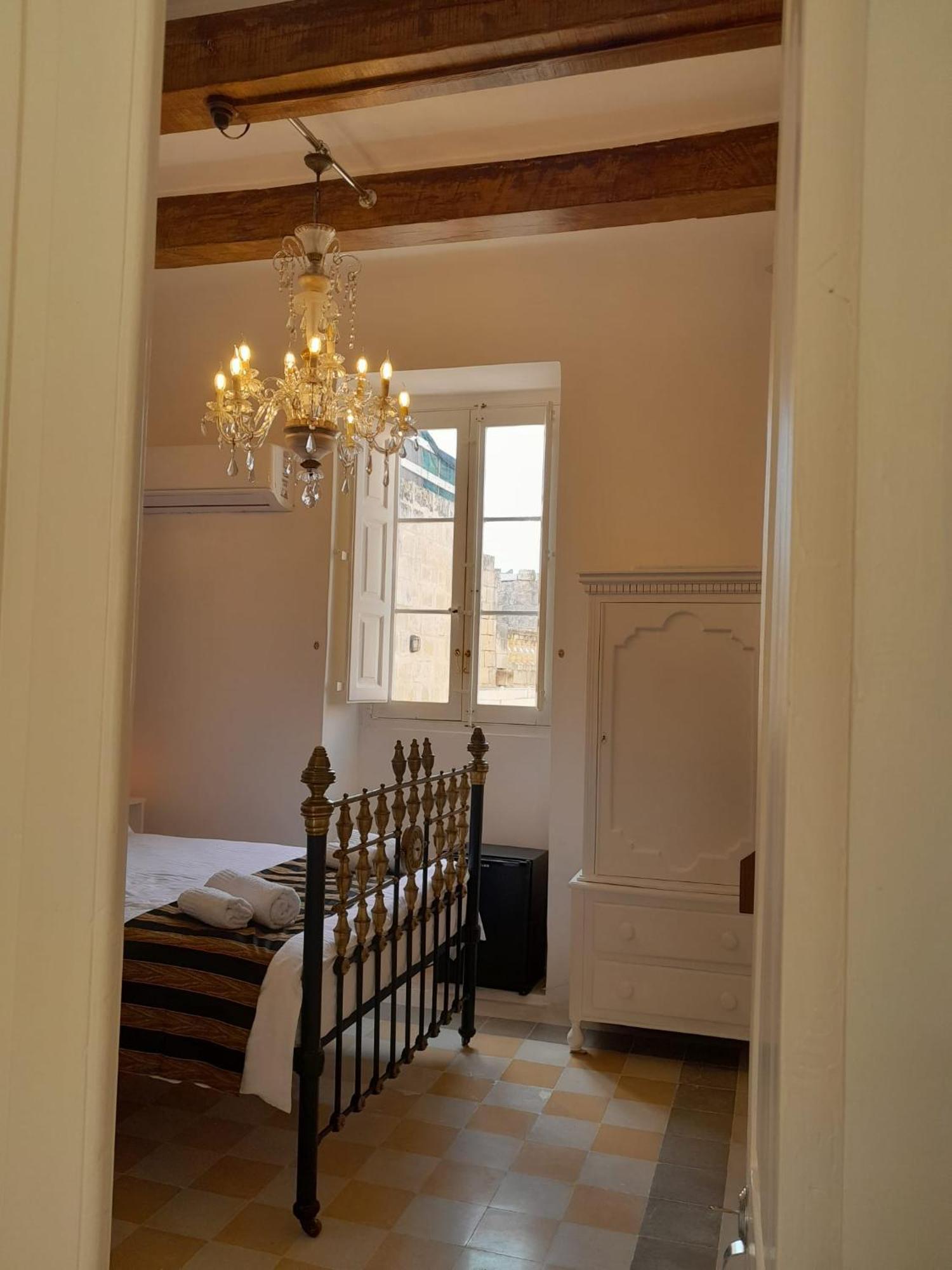 Charming Town House In Cospicua, Valperga Rooms Exterior foto